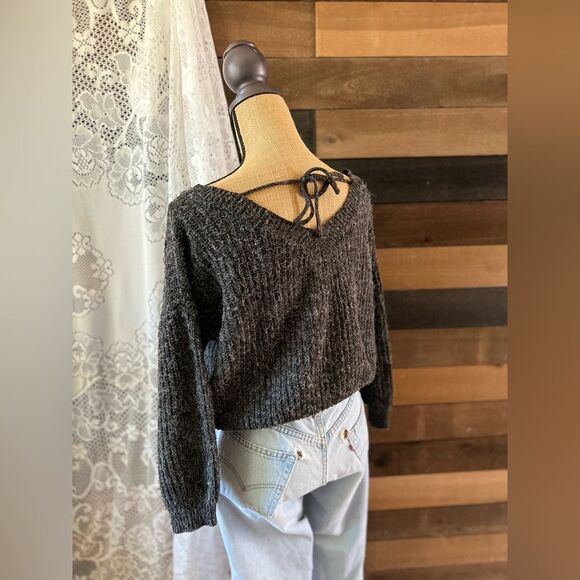 Modern Grey Soft Knit Tie Back Bubble Sleeve Cropped Sweater Size Medium - Picture 6 of 10